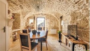 propriete à la vente -   30700  UZES, surface 164 m2 vente propriete - UBI483013880